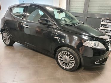 Lancia Ypsilon 0.9 TwinAir 85 CV 5 porte S&S Platinum