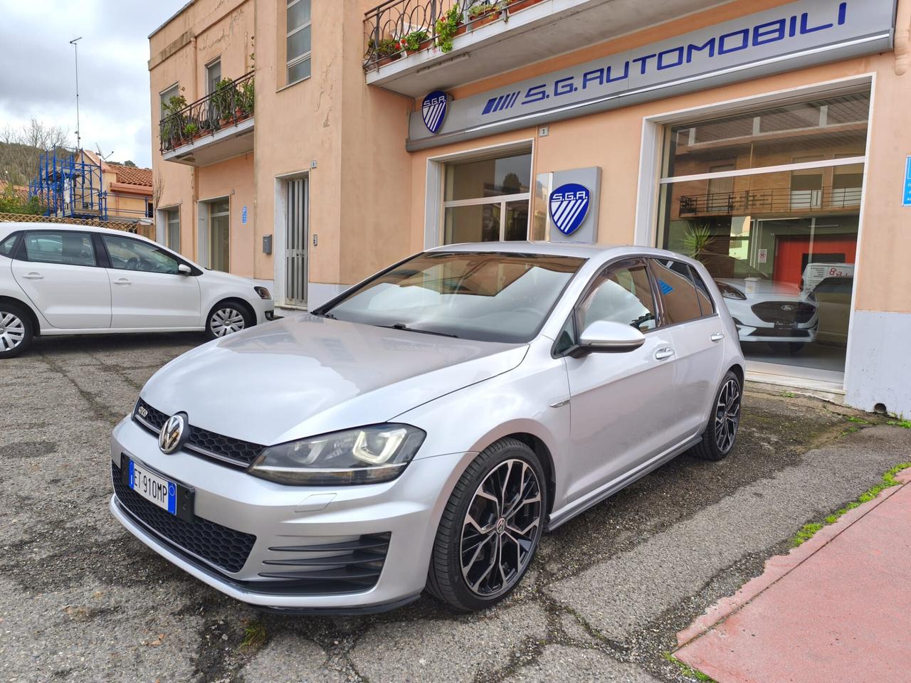 Volkswagen Golf GTD 2.0 TDI DSG 184cv BlueMotion Technology