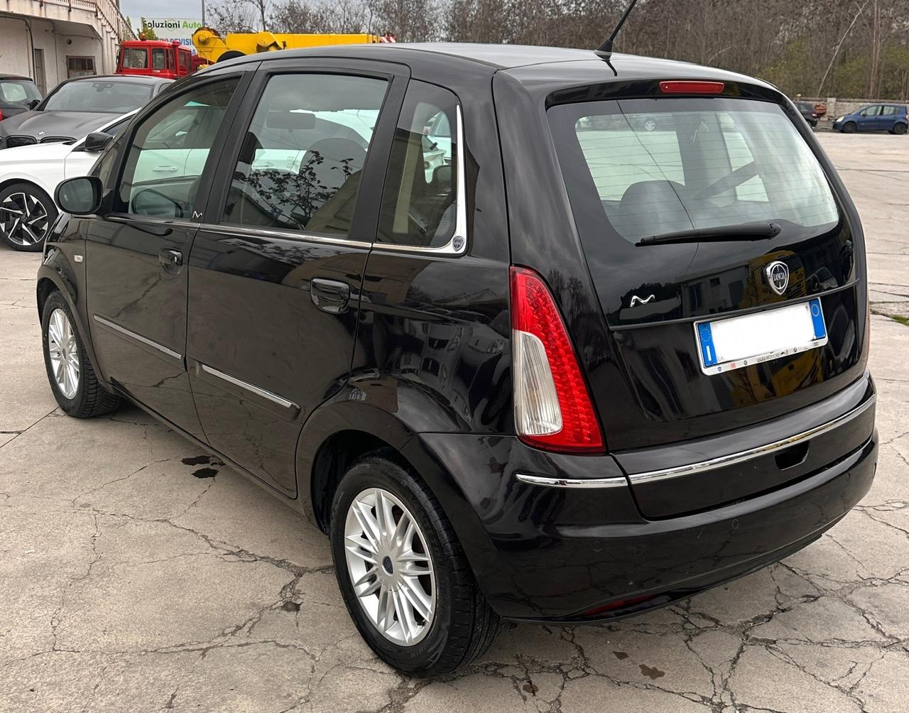 Lancia MUSA 1.3 Mjt 95 CV Gold 2012