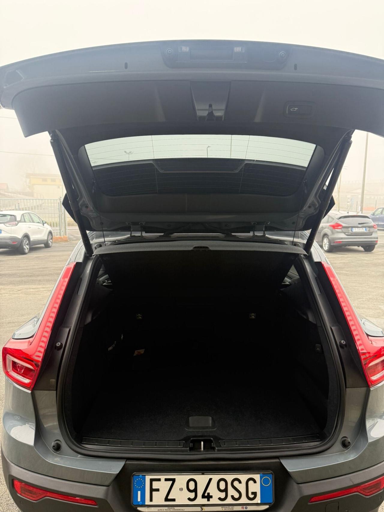 Volvo XC40 D3 AWD Geartronic Momentum