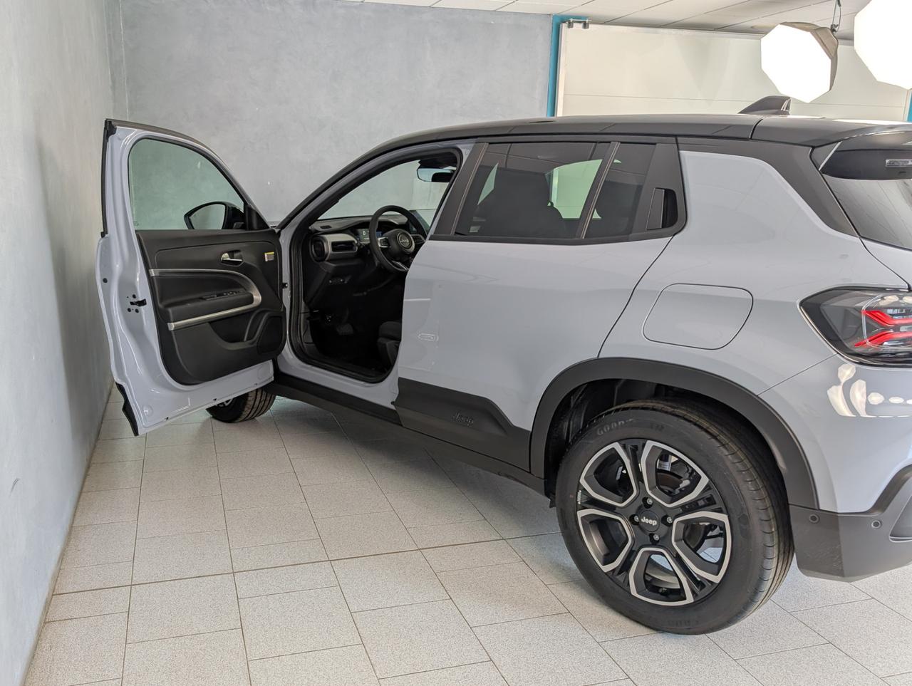 Jeep avenger 1.2 Turbo E-Hybrid 110cv eDCT6 Summit Freedom