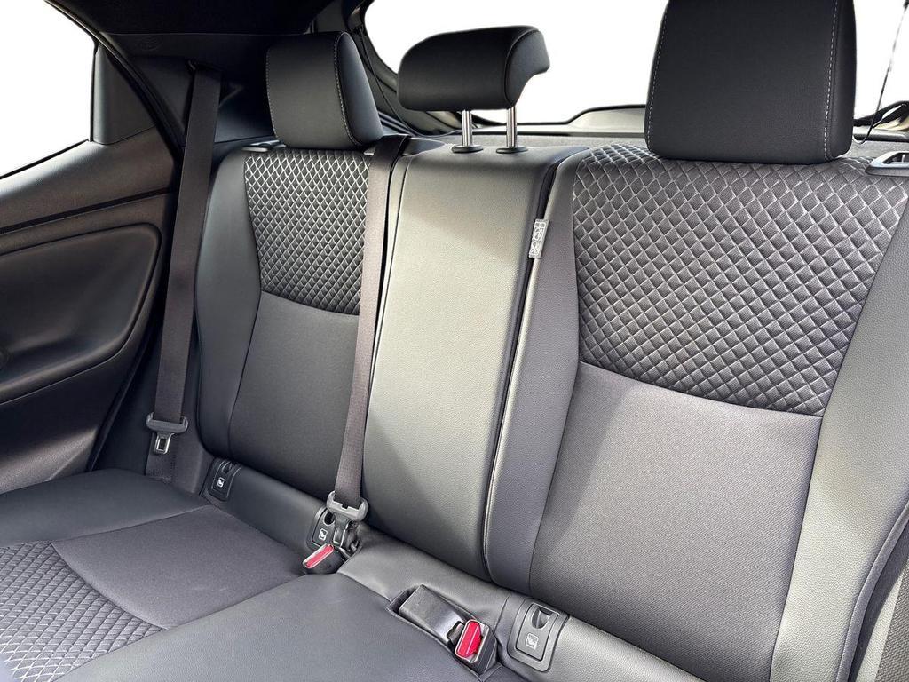 Toyota Yaris 1.5h 130 Lounge