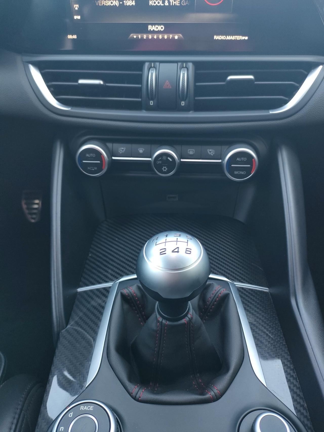 Alfa Romeo Giulia 2.9 T V6 Quadrifoglio