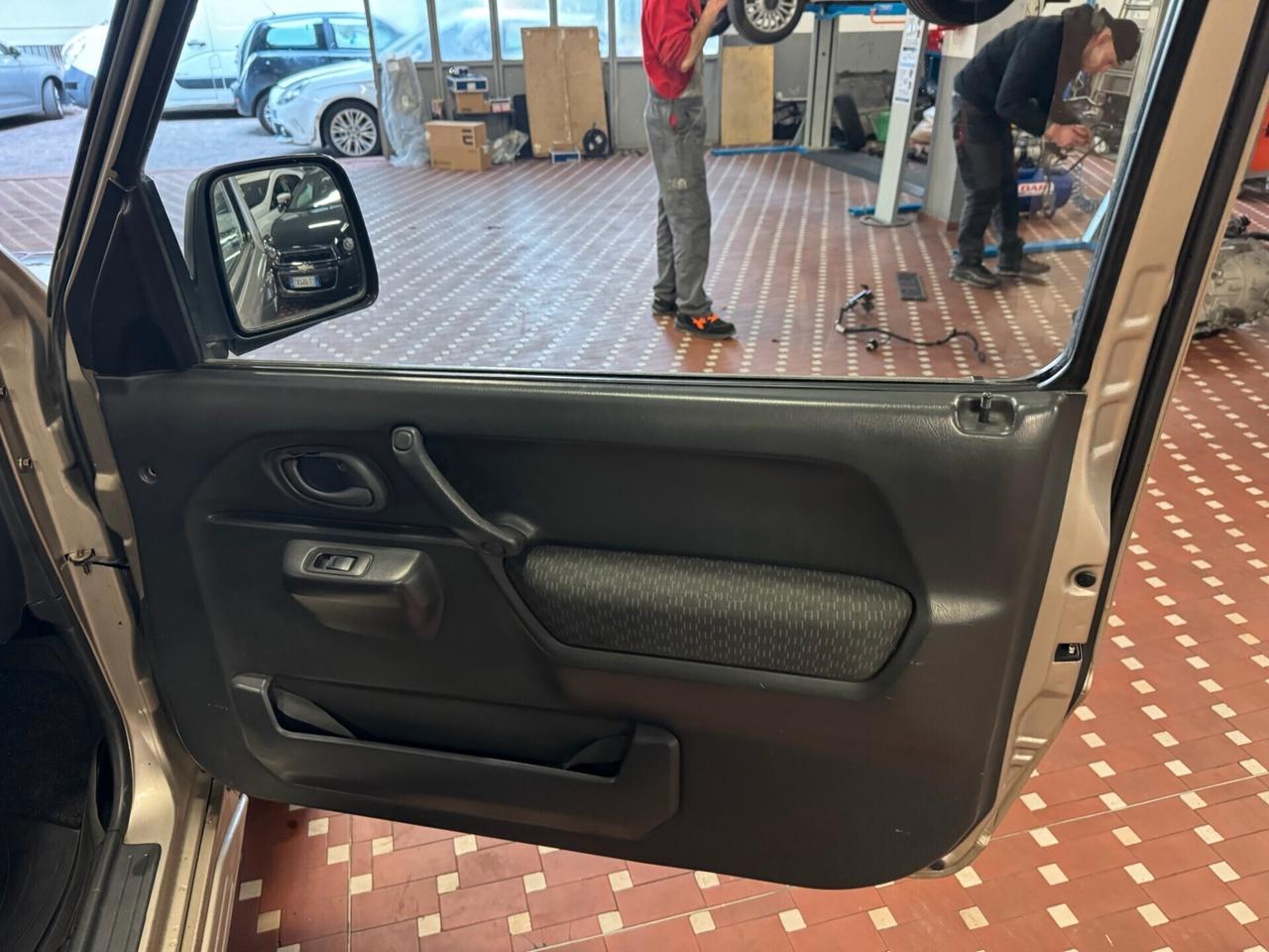 Suzuki Jimny 1.3i 16V cat 4WD JLX - UNICO PROPRIETARIO