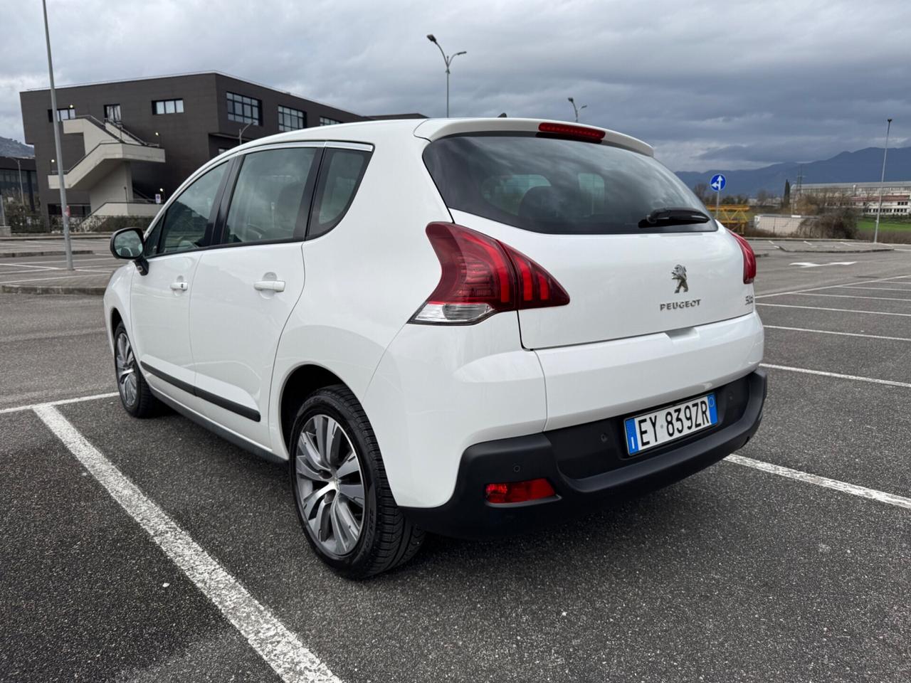 Peugeot 3008 1.6 HDi 115CV Active