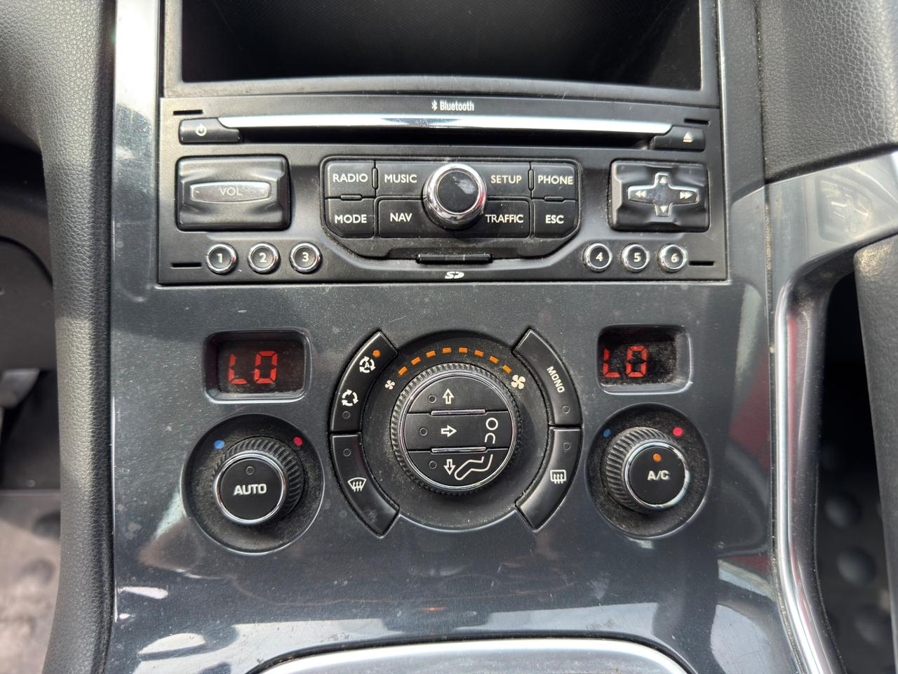 Peugeot 3008 ADATTA A NEOPATENTATI 1.6 VTi 120CV GPL Premium