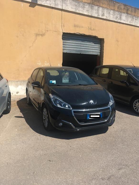 Peugeot 208 BlueHDi 75 5 porte Allure