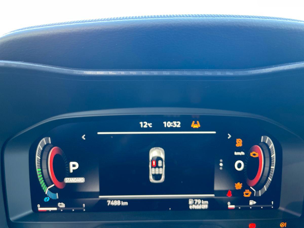 NISSAN JUKE N-Sport AMT