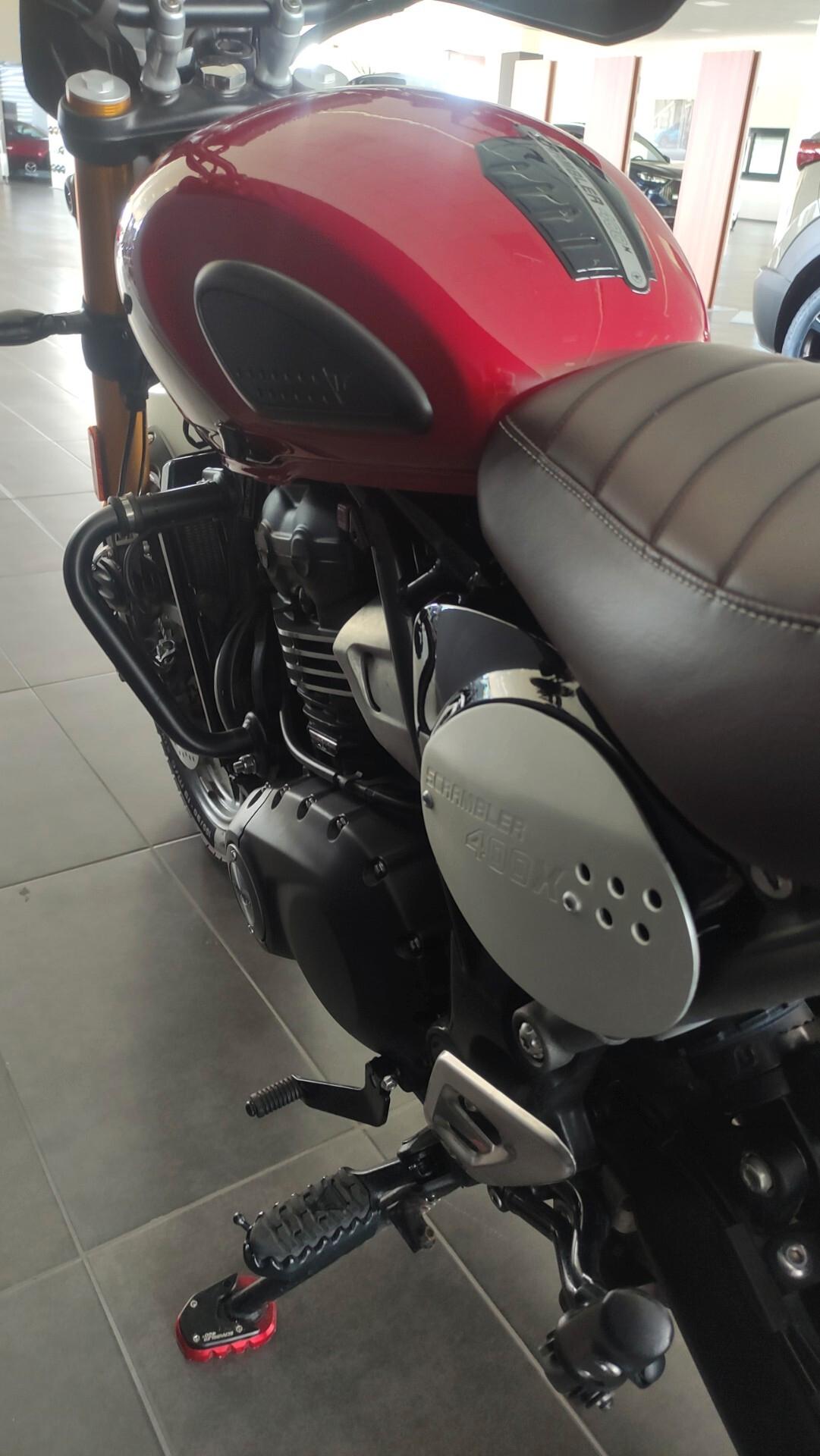 Triumph Scrambler 400 X ACCESSORIATA