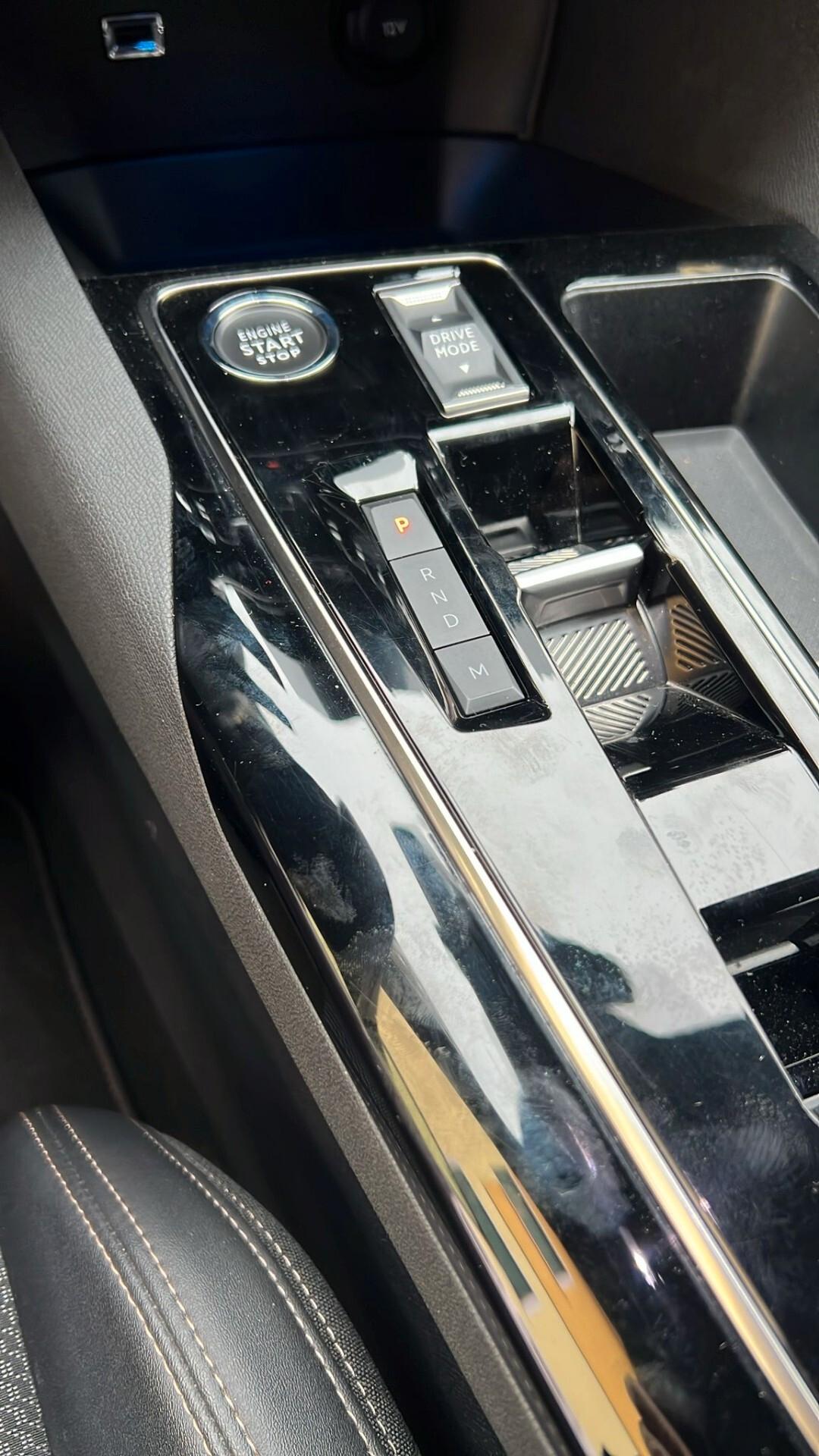 Peugeot 3008 Hybrid 136 e-DCS 6 GT