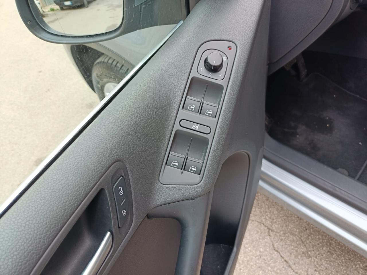 Volkswagen Tiguan 2.0 TDI DPF 4MOTION DSG Sport & Style