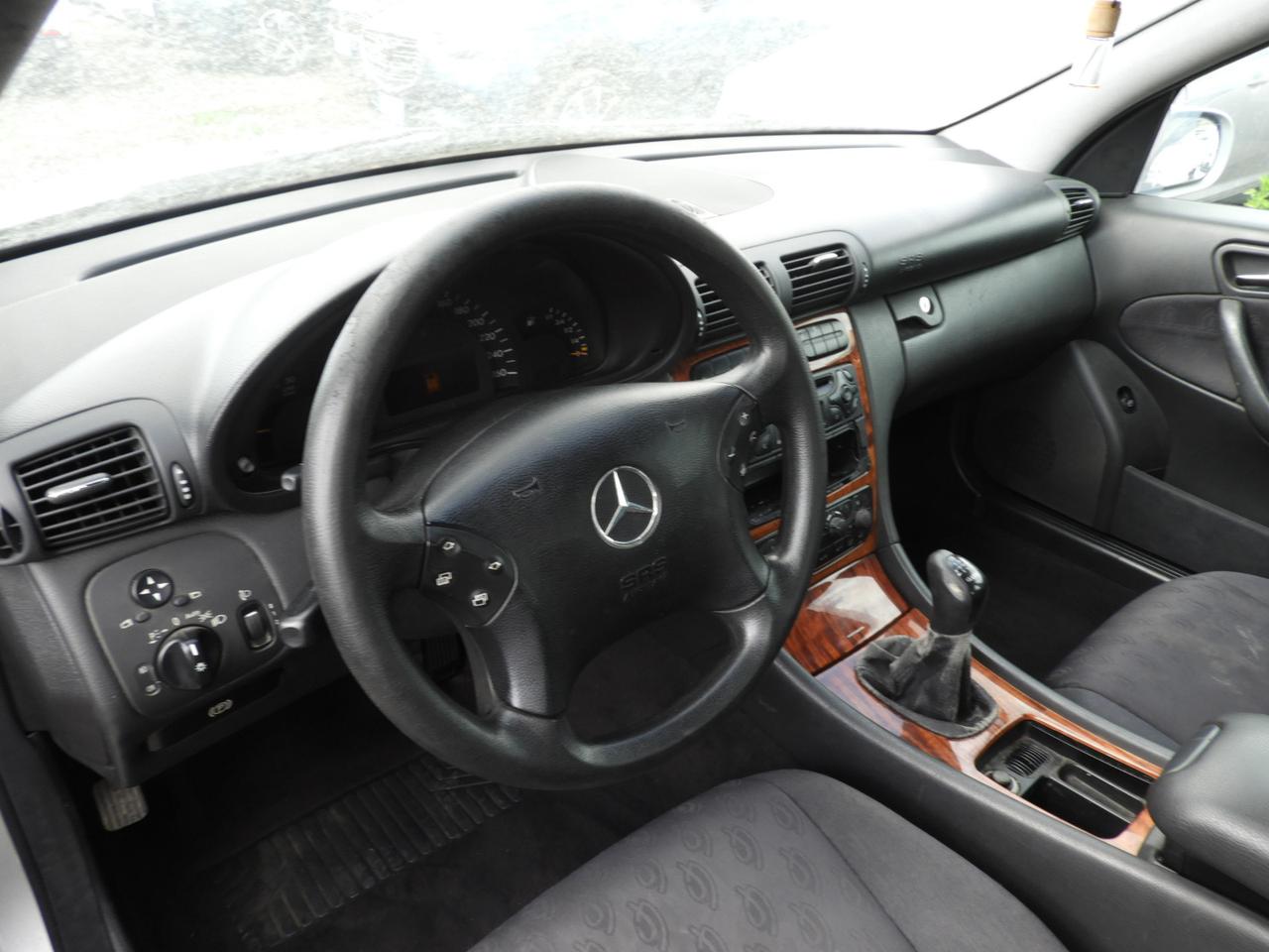 Mercedes-Benz Classe C - W203 2000 Berlina - C 220 cdi Avantgarde