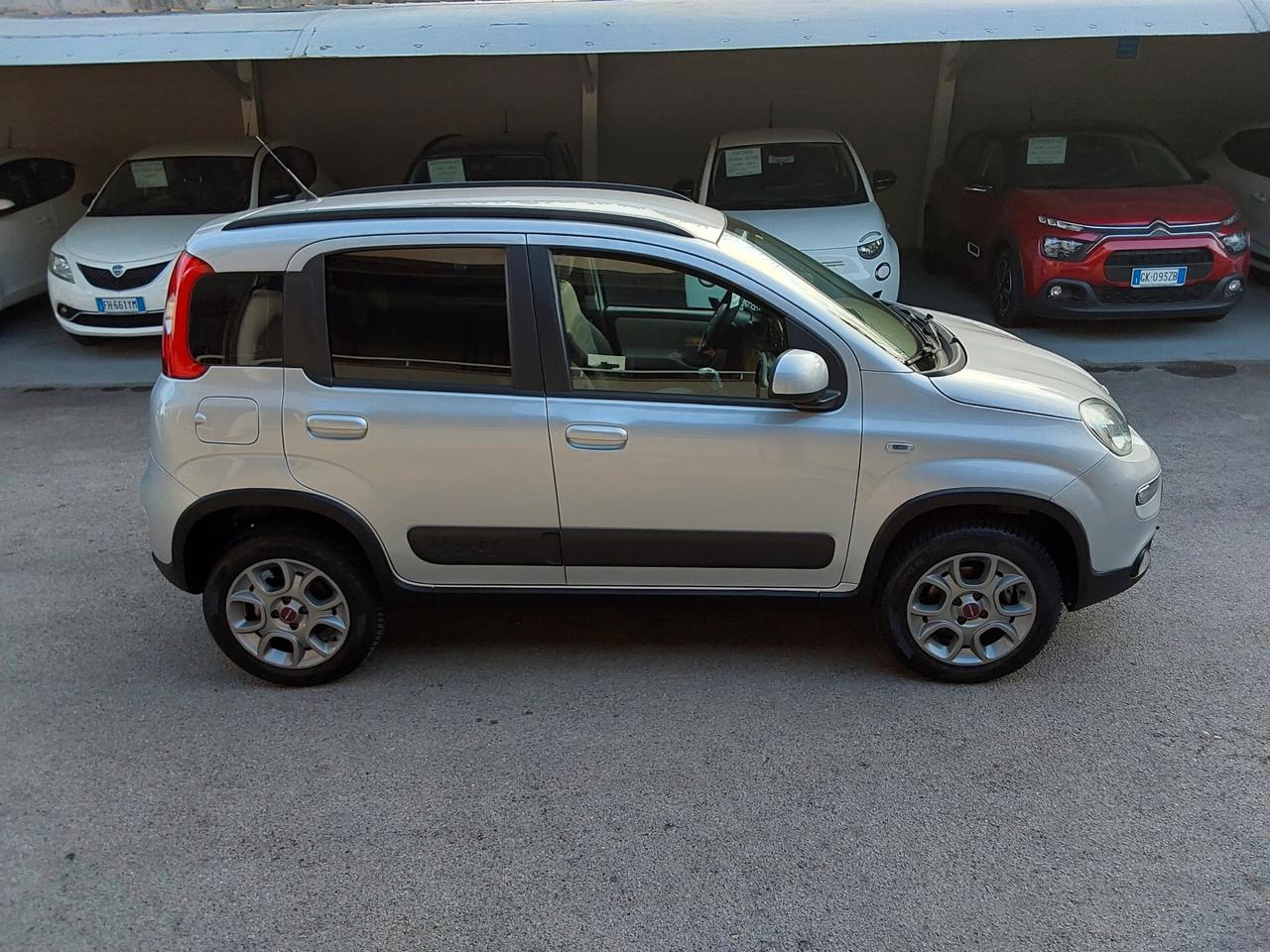 Fiat Panda 1.3 MJT 75 Cv 4x4 Trekking con ELD