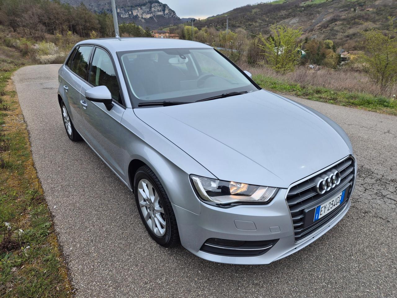 Audi A3 SPB 1.6 TDI clean diesel Attraction Business pack