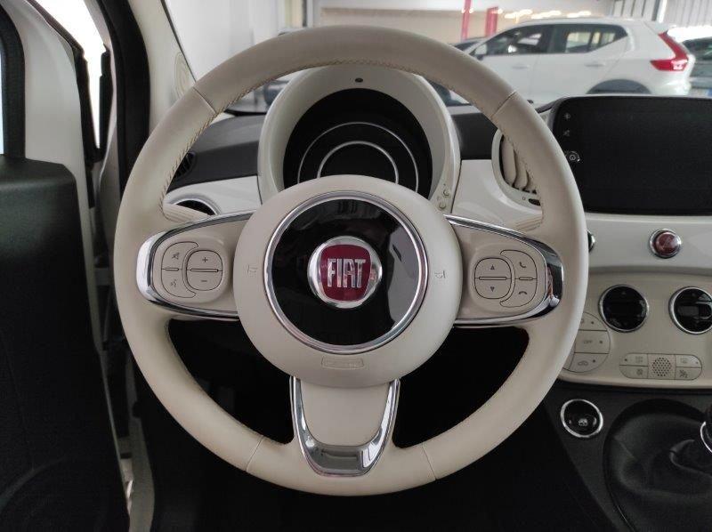 FIAT 500 (2015-->) 1.0 Hybrid Dolcevita