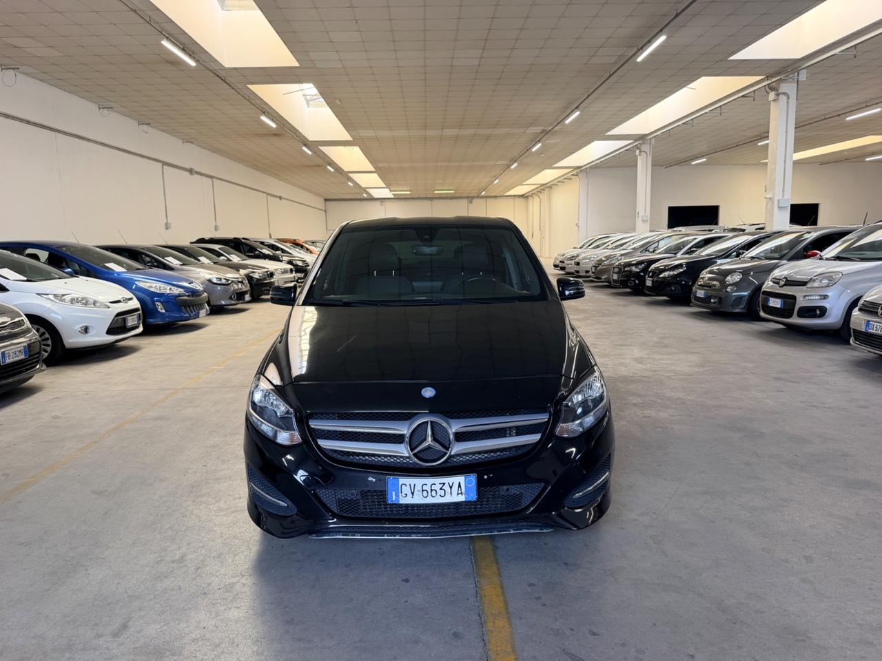 Mercedes-benz B 200 Premium