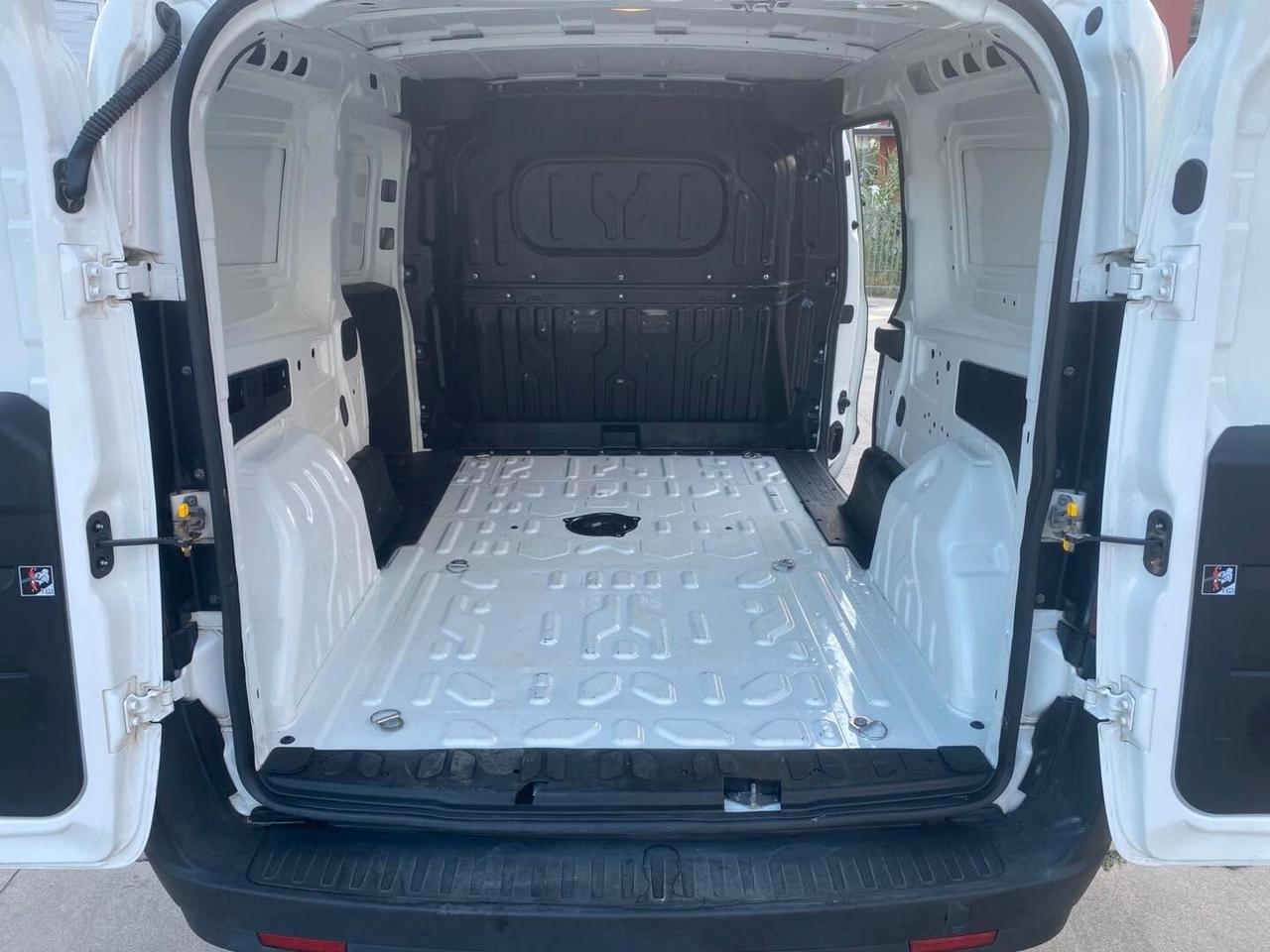 Fiat Doblò Maxi 1.6 Mjt 105 CV 2021