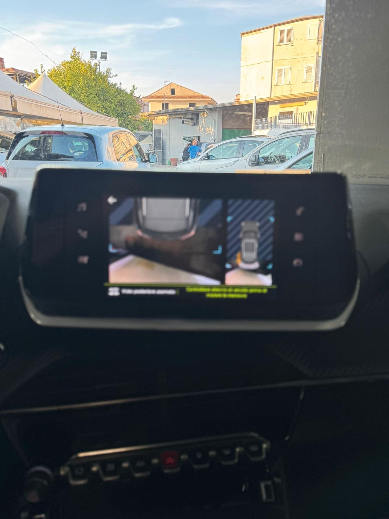 Peugeot 2008 BlueHDi 130 S&S EAT8 GT Pack Veglia l'i-cockpit 3D