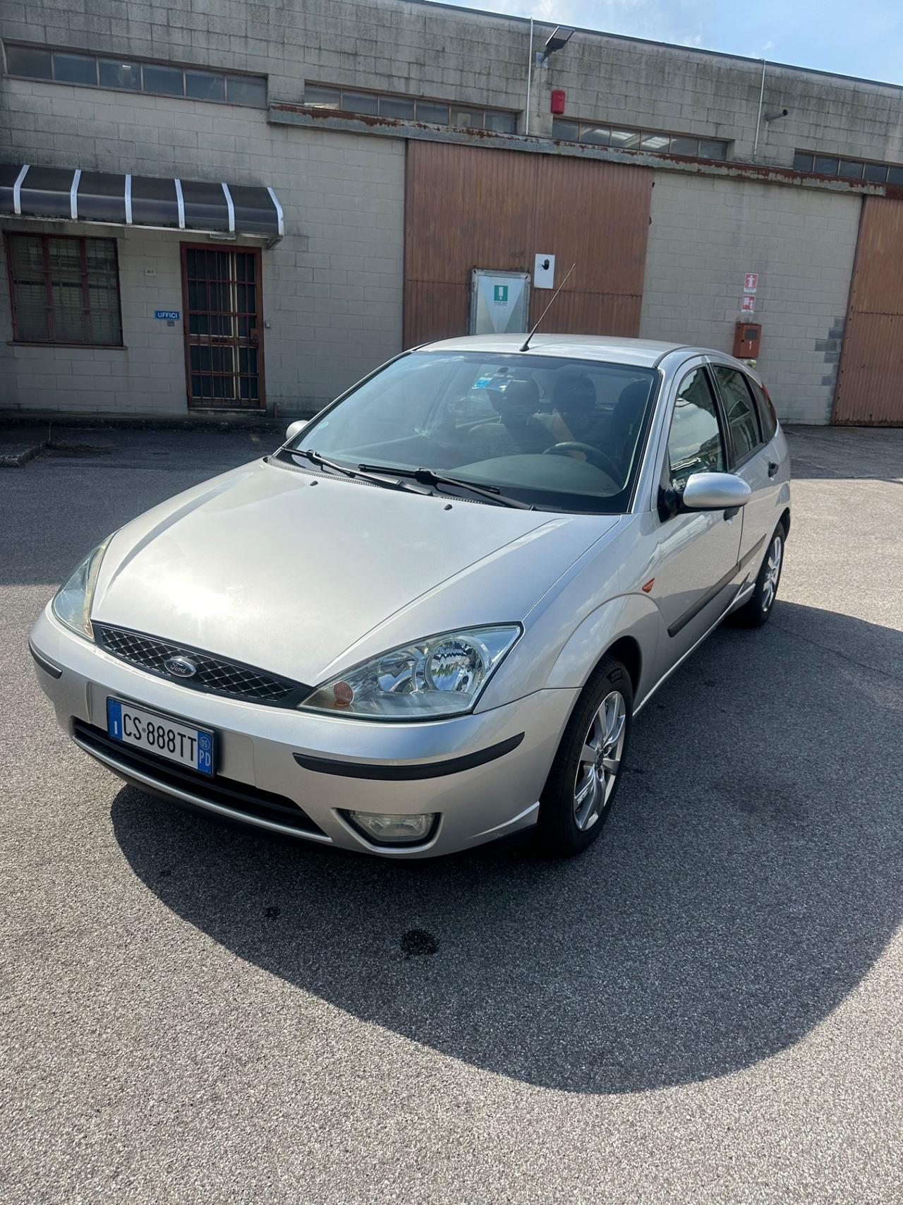 Ford Focus 1.8 TDCi (100CV) cat 5p. Zetec 93000km