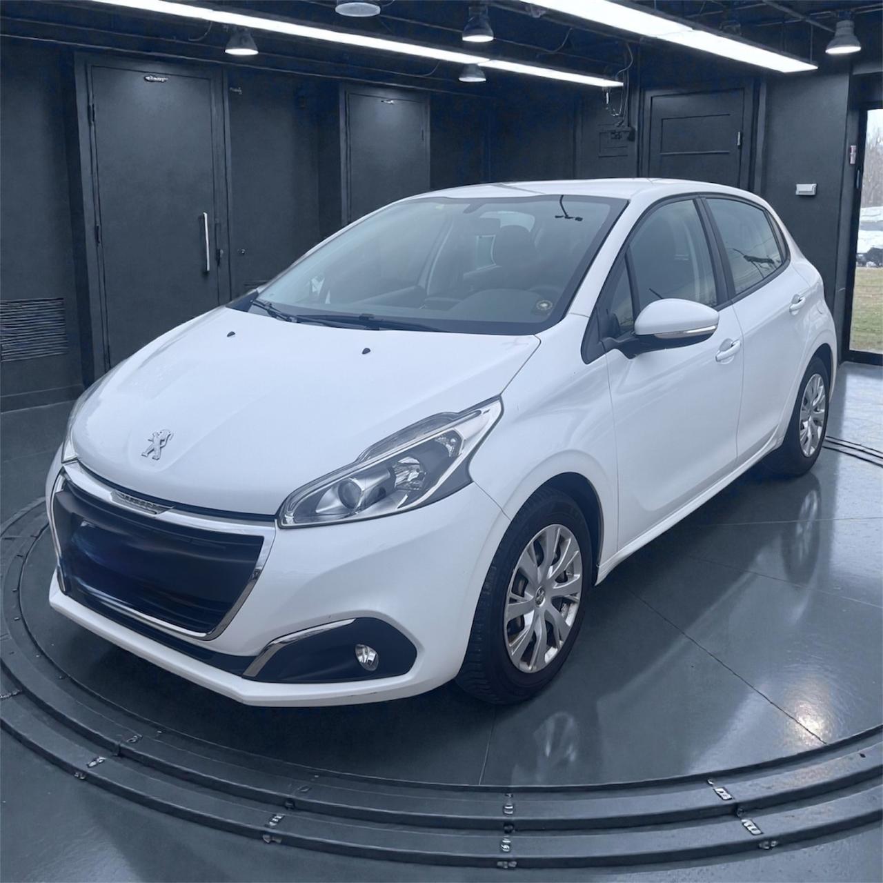 Peugeot 208 I 2012 5p 1.4 hdi 8v Allure