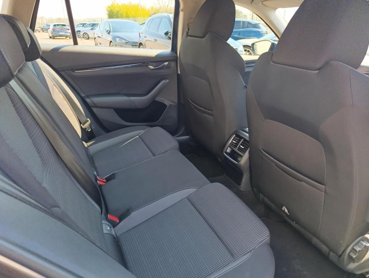 Skoda Octavia Wagon 2.0 tdi evo Executive 115cv dsg