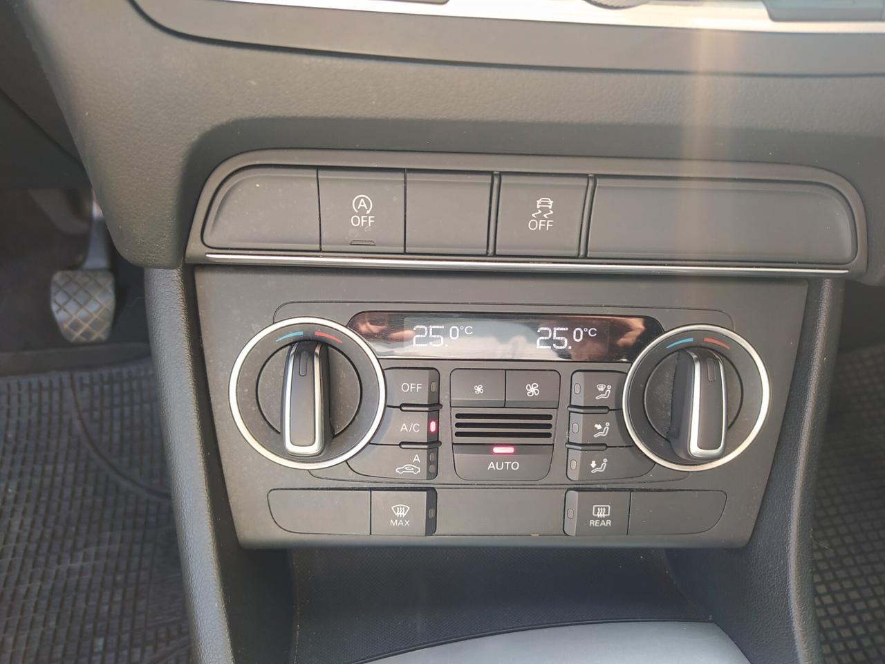 Audi Q3 2.0 TDI 120 CV Business