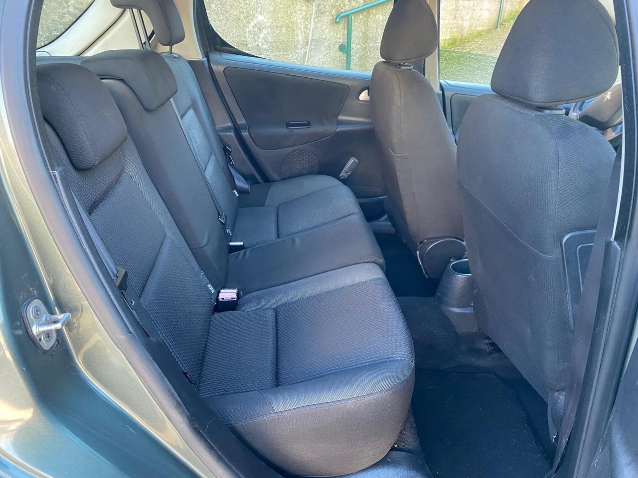 Peugeot 207 1.4 HDi 70CV anno 2011