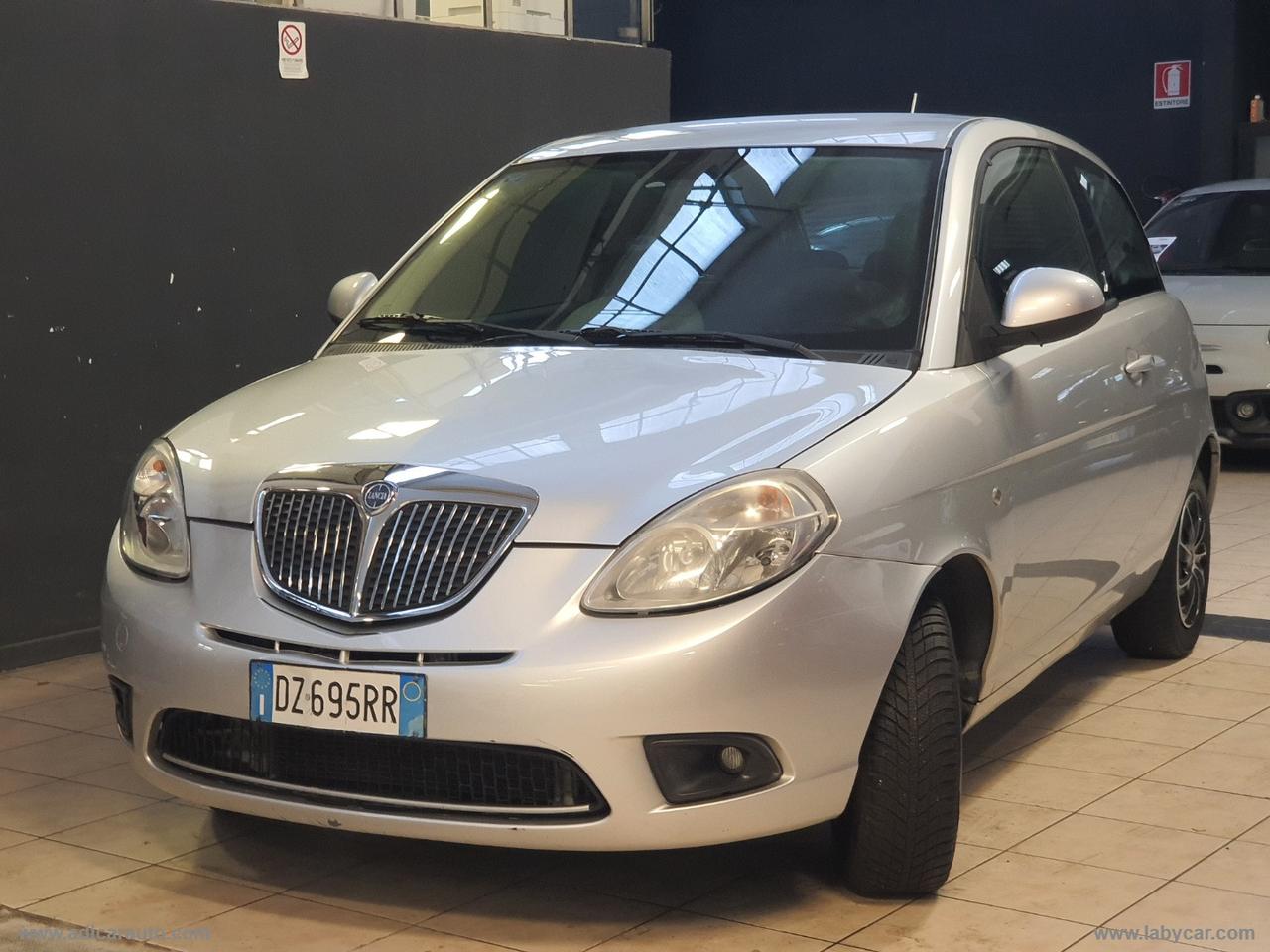 LANCIA Ypsilon 1.2 Argento