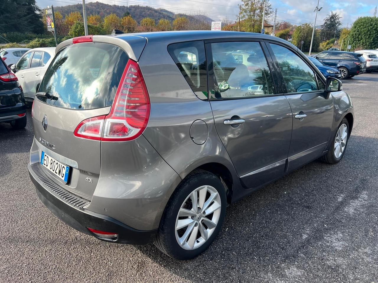 Renault Scenic Scénic X-Mod 1.5 dCi 110CV Luxe