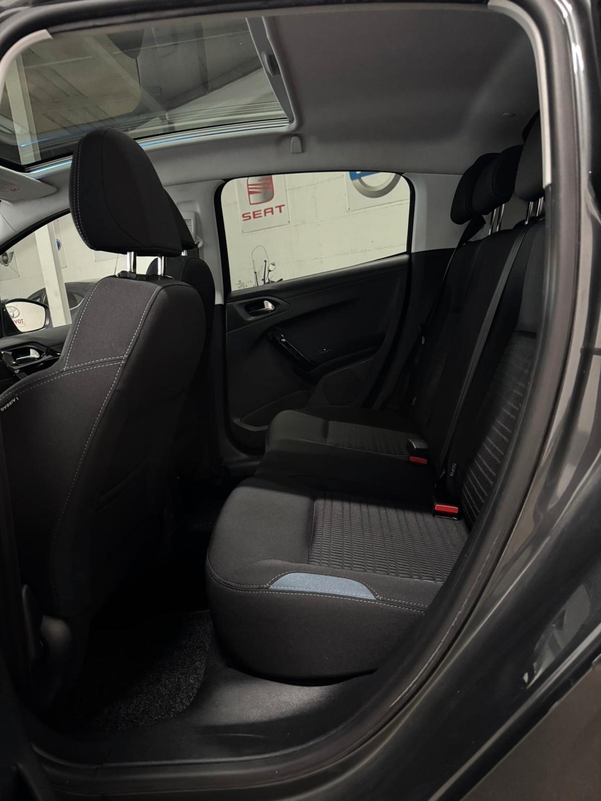 Peugeot 208 1.6 e-HDi 92 CV Stop&Start 5 porte Allure