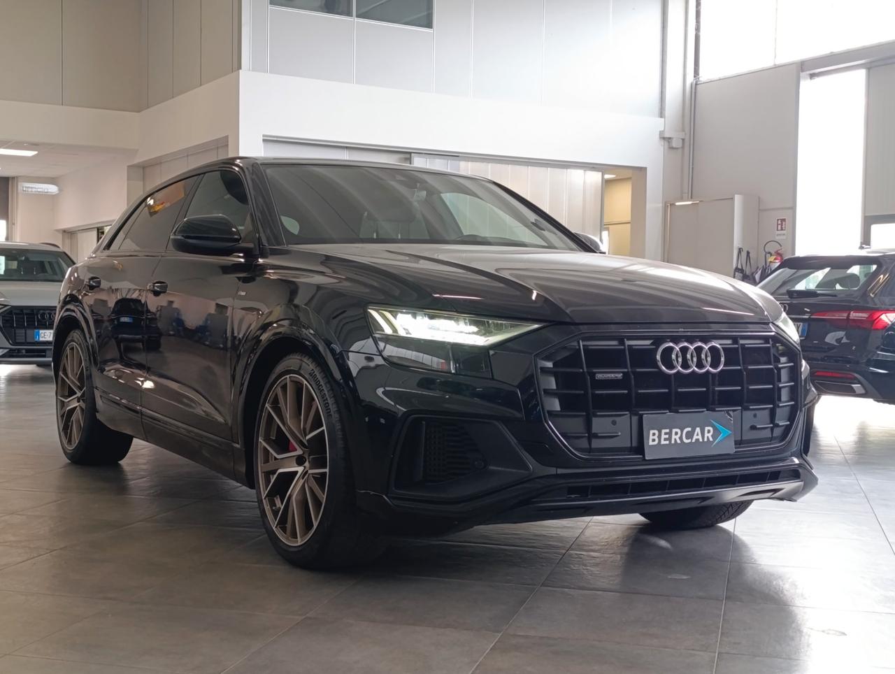 Audi Q8 60 3.0 tfsi e S line Plus quattro tiptronic