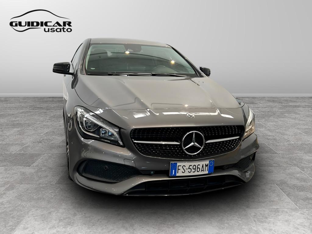 Mercedes-Benz CLA (C/X117) - CLA 200 d 4Matic Automatic Premium