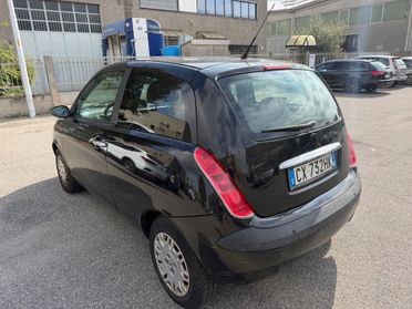 LANCIA YPSILON 1.2 44KW EIRO4 COMERCIANTI