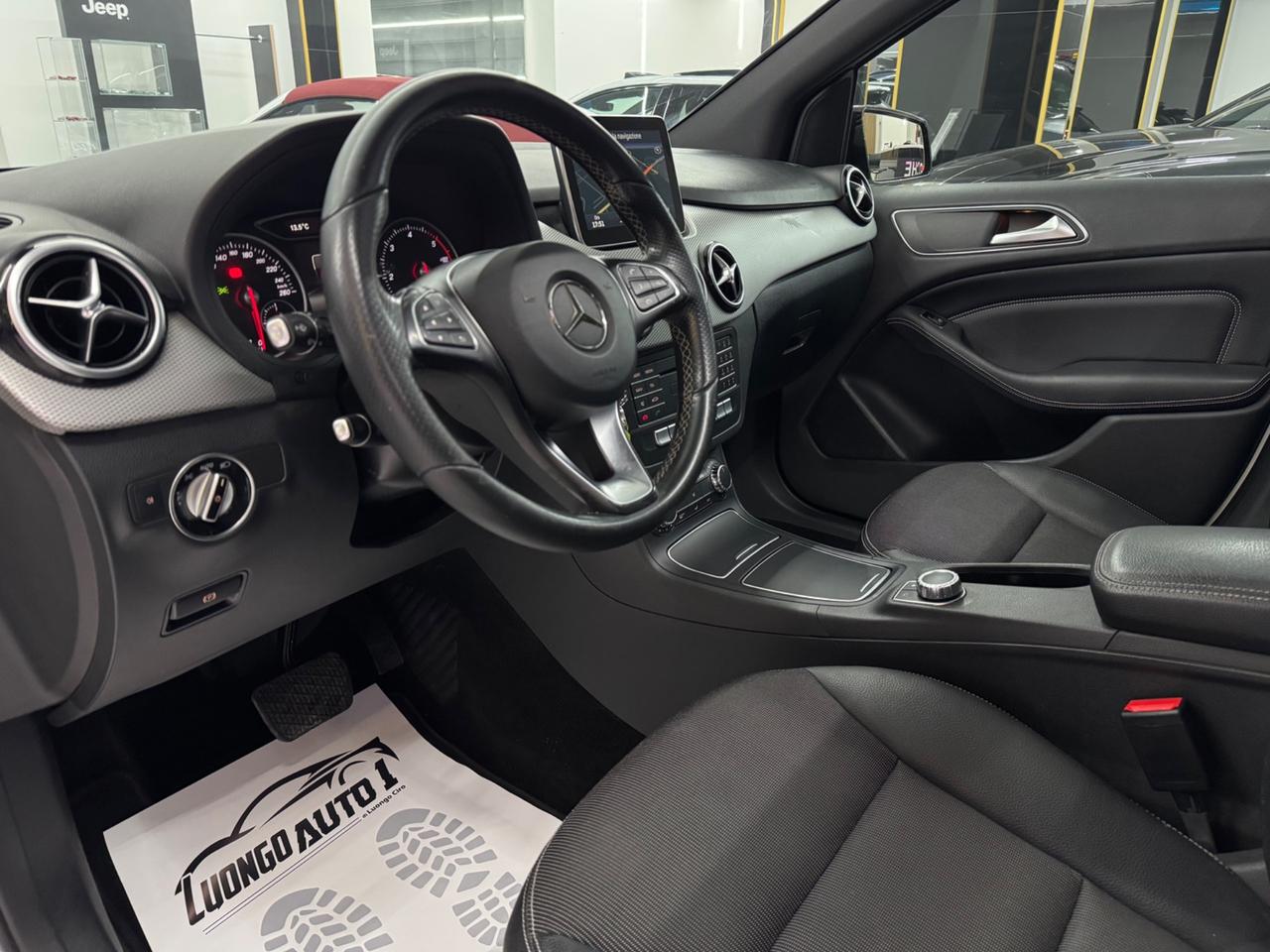 Mercedes-benz B 180d Automatic Premium AMG Iper Full