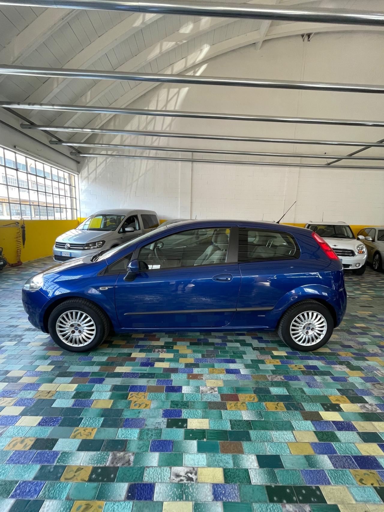 Fiat Grande Punto 1.3 MJT 75 CV 3 porte Active