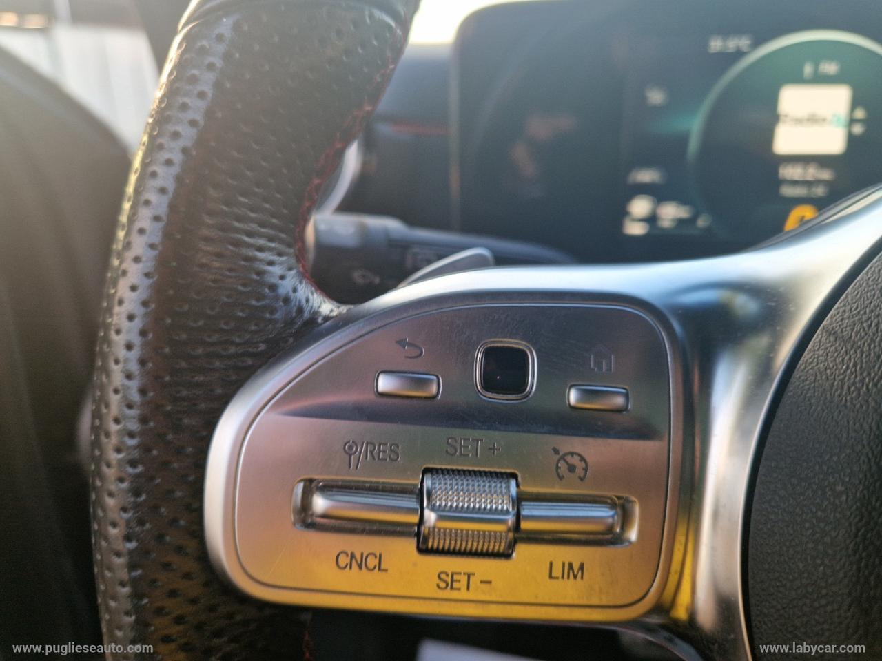 MERCEDES-BENZ A 180 d Automatic Premium