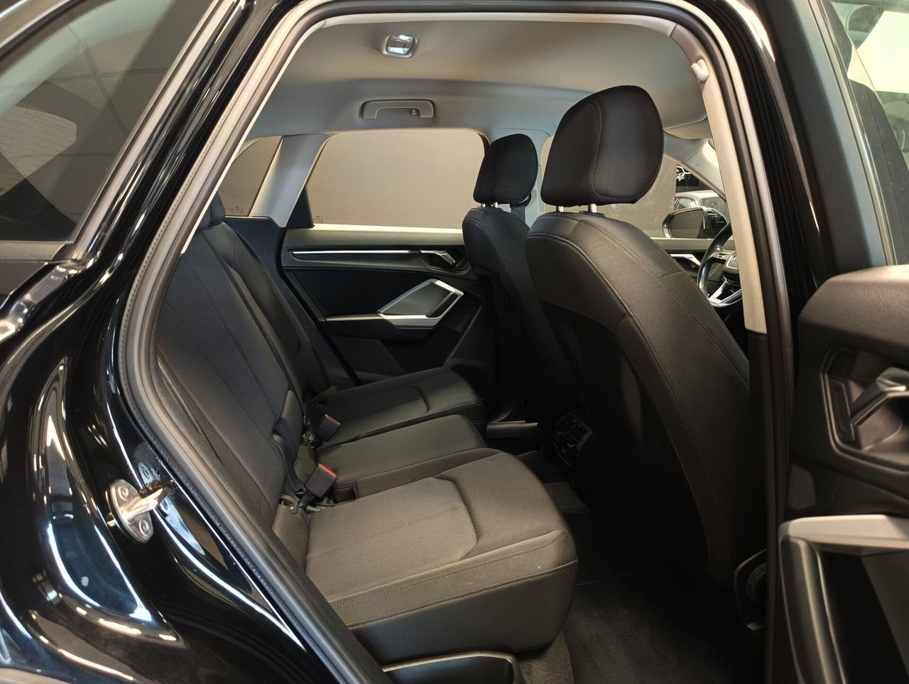 Audi Q3 35 TDI S tronic