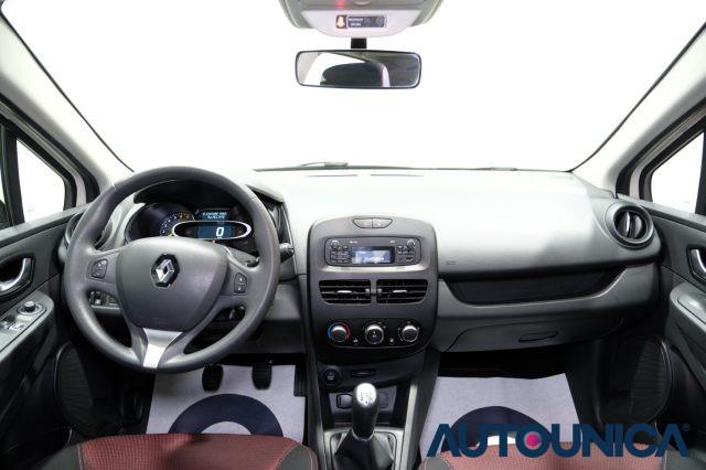 RENAULT Clio 1.2 75 CV 5 PORTE LIFE NEOPATENTATI