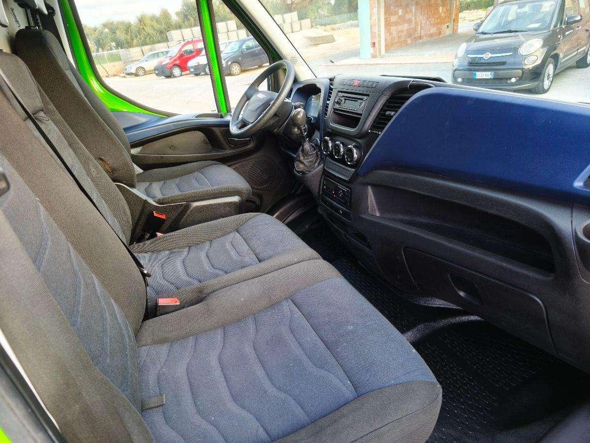 Iveco Daily 35S14 Furgone Medio Tetto Basso Gancio traino