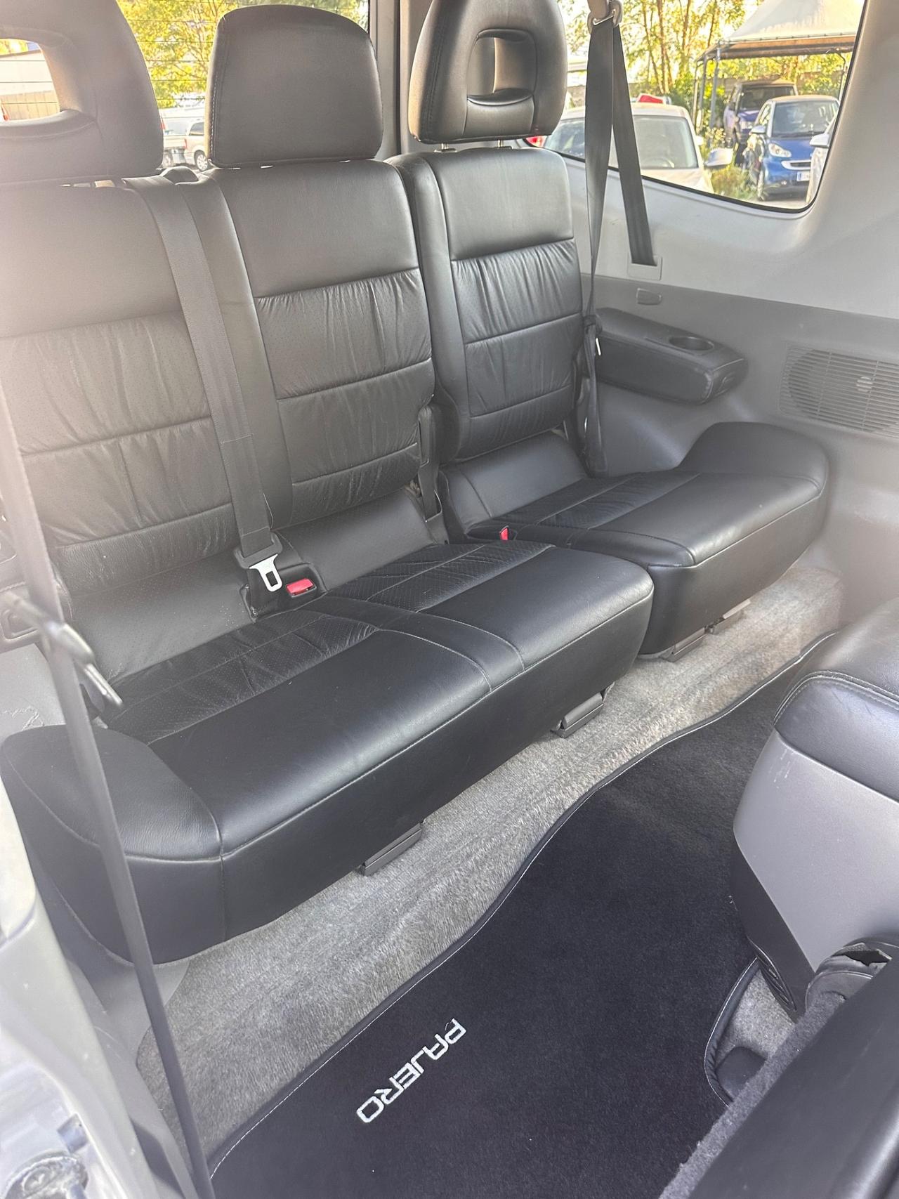 Mitsubishi Pajero 3.2 DI-D 165cv 3p. GLS GANCIO TRAINO