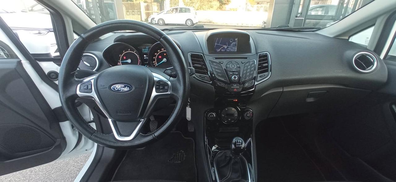 Ford Fiesta TITANIUM SENZA BS PAGA