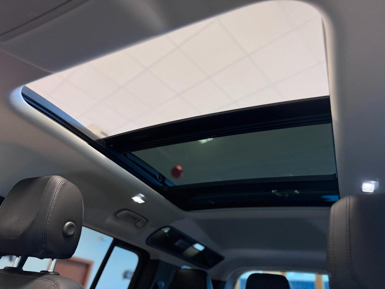 Land Rover Defender 110 2.0 SD4 240CV AWD Auto SE