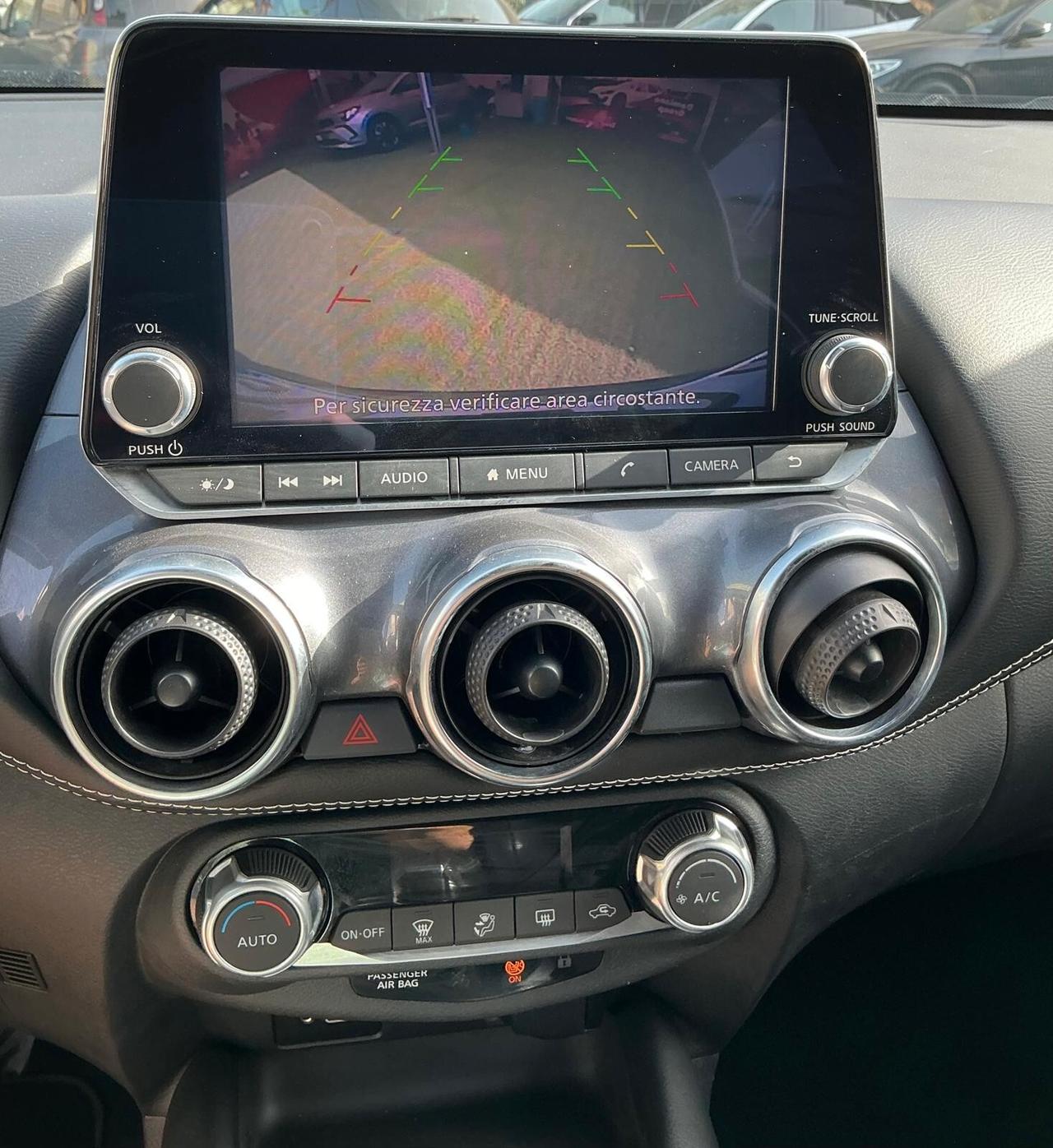Nissan Juke 1.0 DIG-T 114 CV N-Connecta