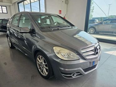 Mercedes-Benz B 180 cdi FL NEOPATENTATI