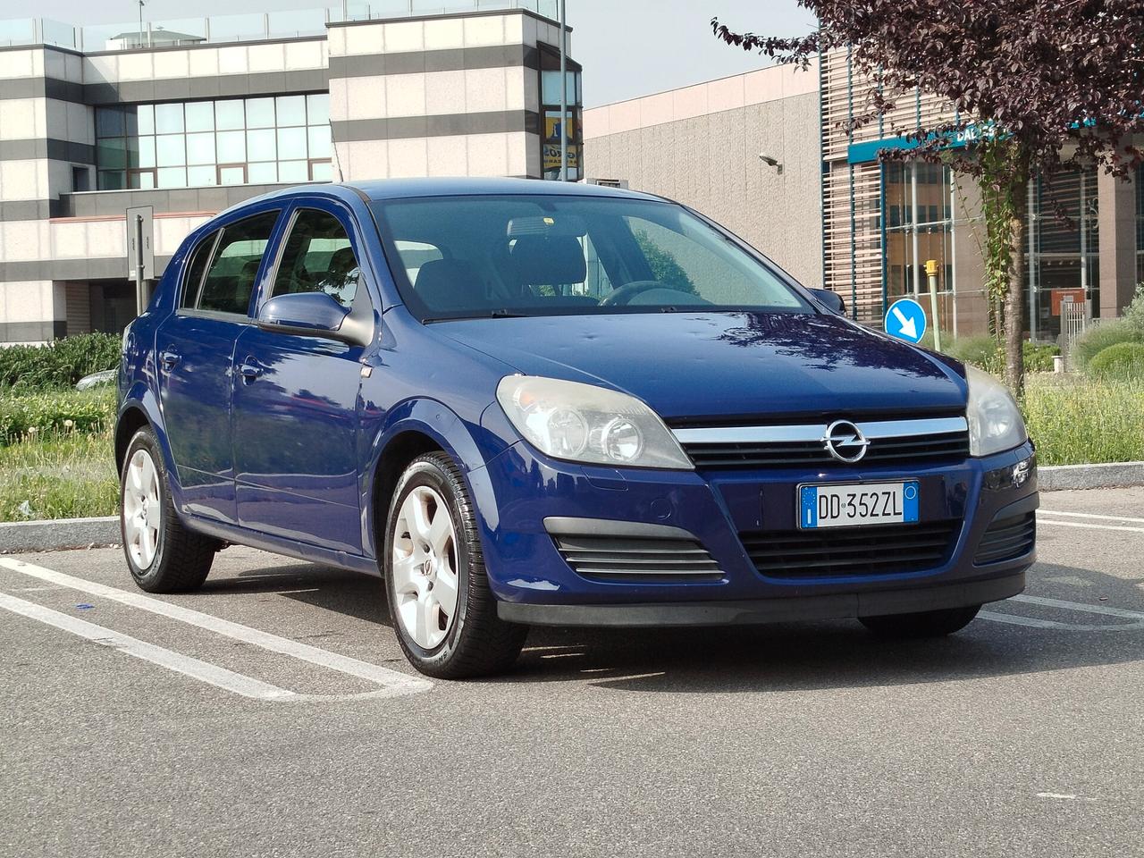 Opel Astra 1.4 BENZINA 90cv / 179.000km / Neopat.
