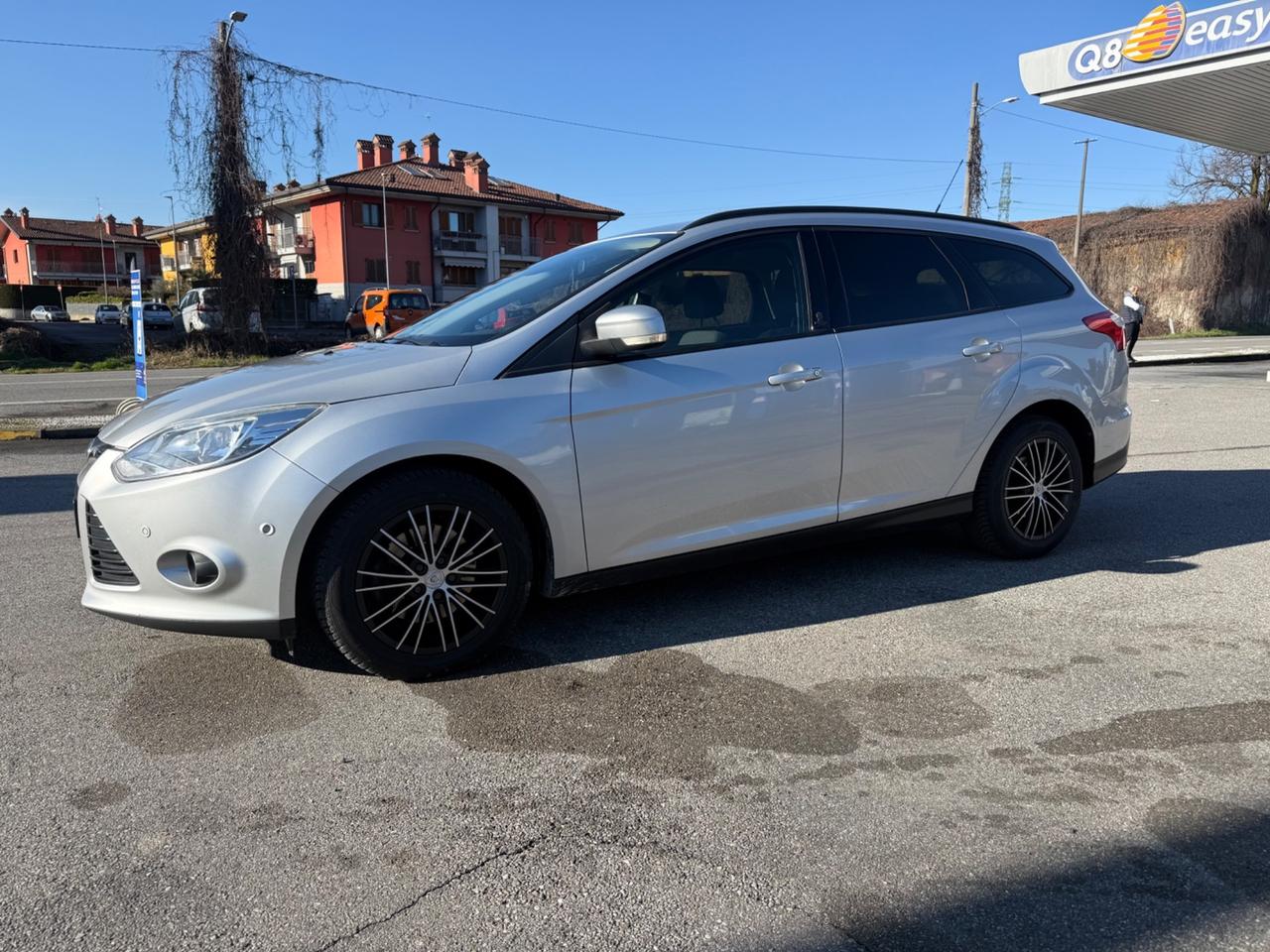 Ford Focus 2.0 TDCi 115 CV Powershift SW*NAVI*EURO5B*