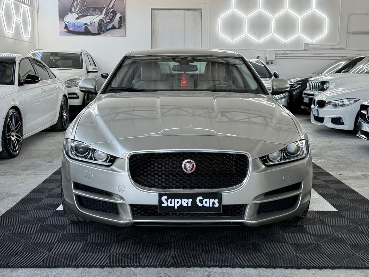 Jaguar XE 2.0 D 180 CV AWD aut. Prestige Business Edition