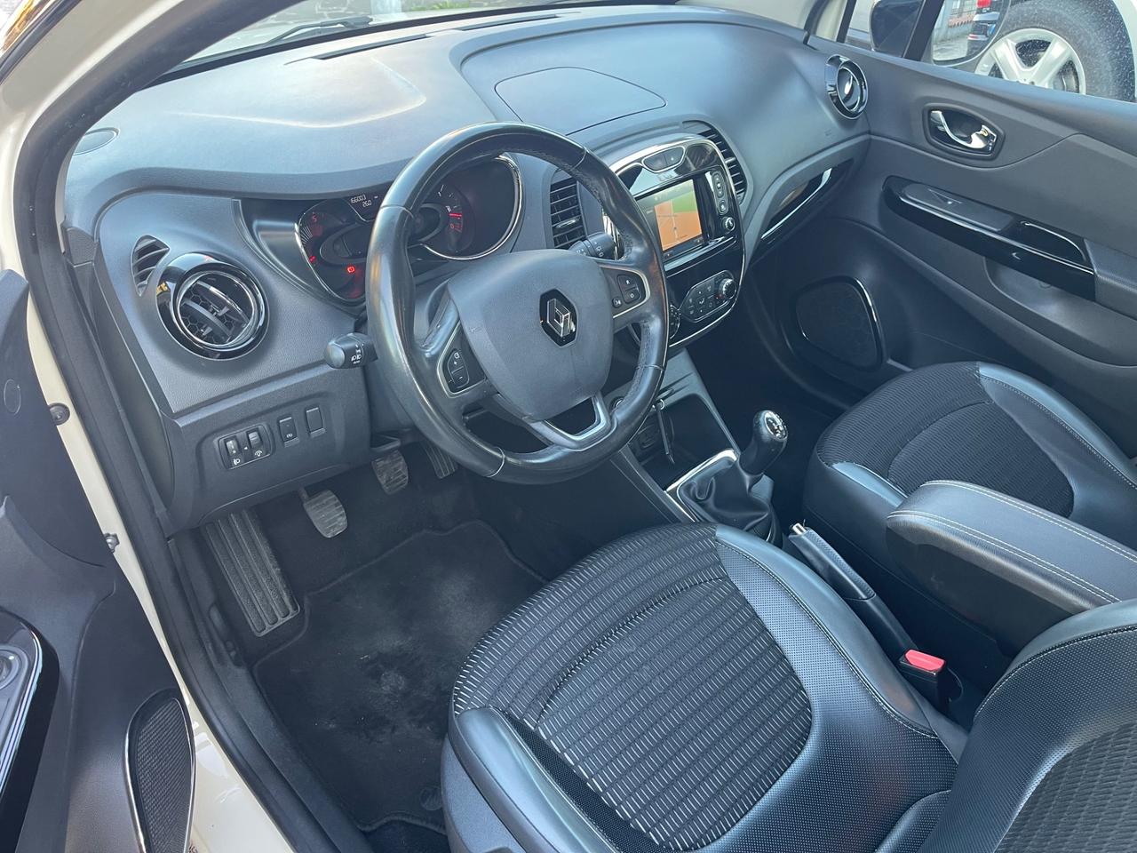 Renault Captur dCi 8V 90 CV EDC Start&Stop Energy Intens