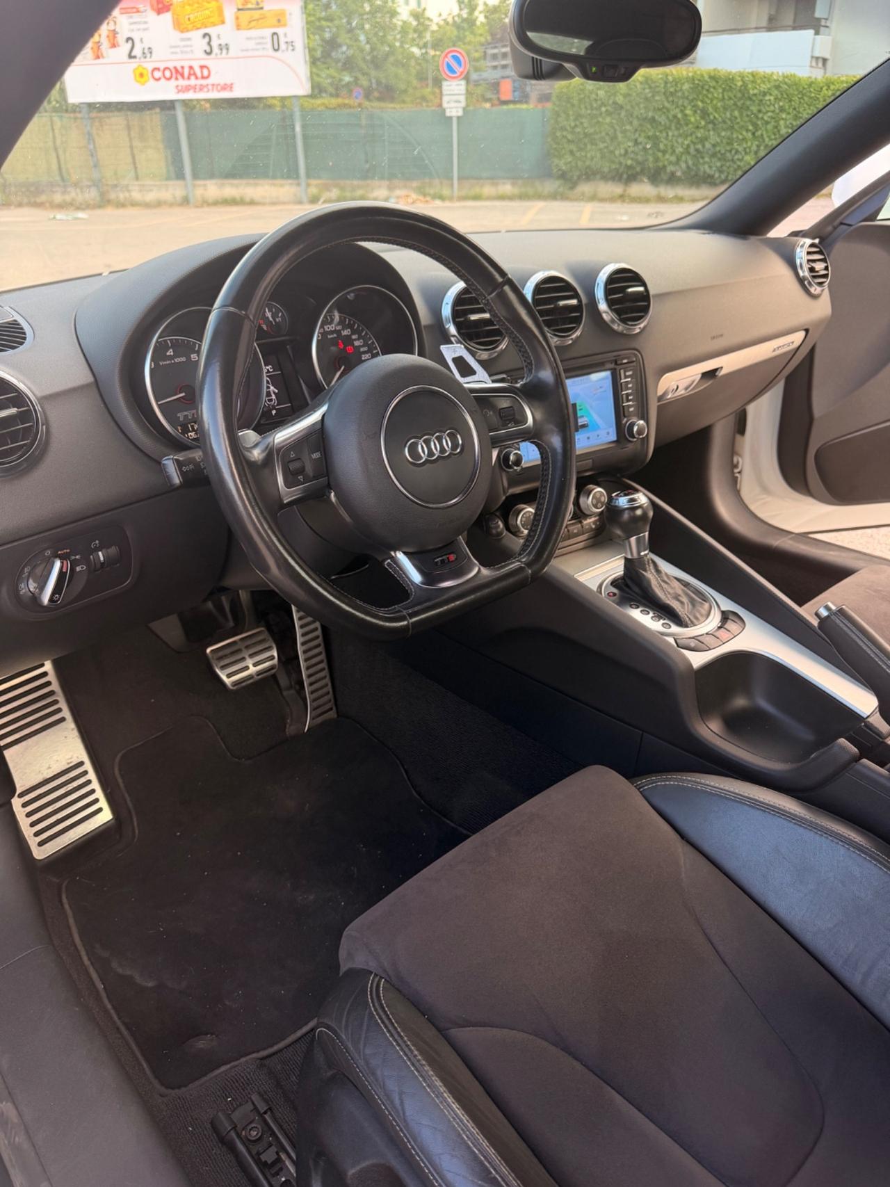 Audi TT TTS Coupé 2.0 272 CV TFSI quattro S tronic