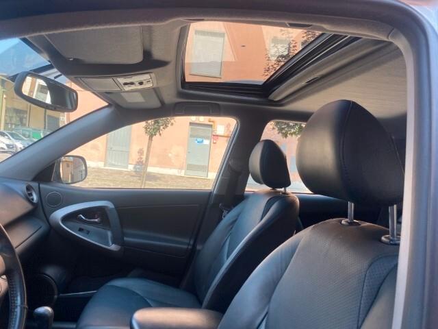 Toyota RAV4 2.0 4X4 Luxury Automatico GPL